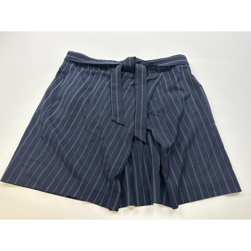 Banana Republic Women's Navy‎ Blue Pinstripe Mini Skirt w/Belt Size 10